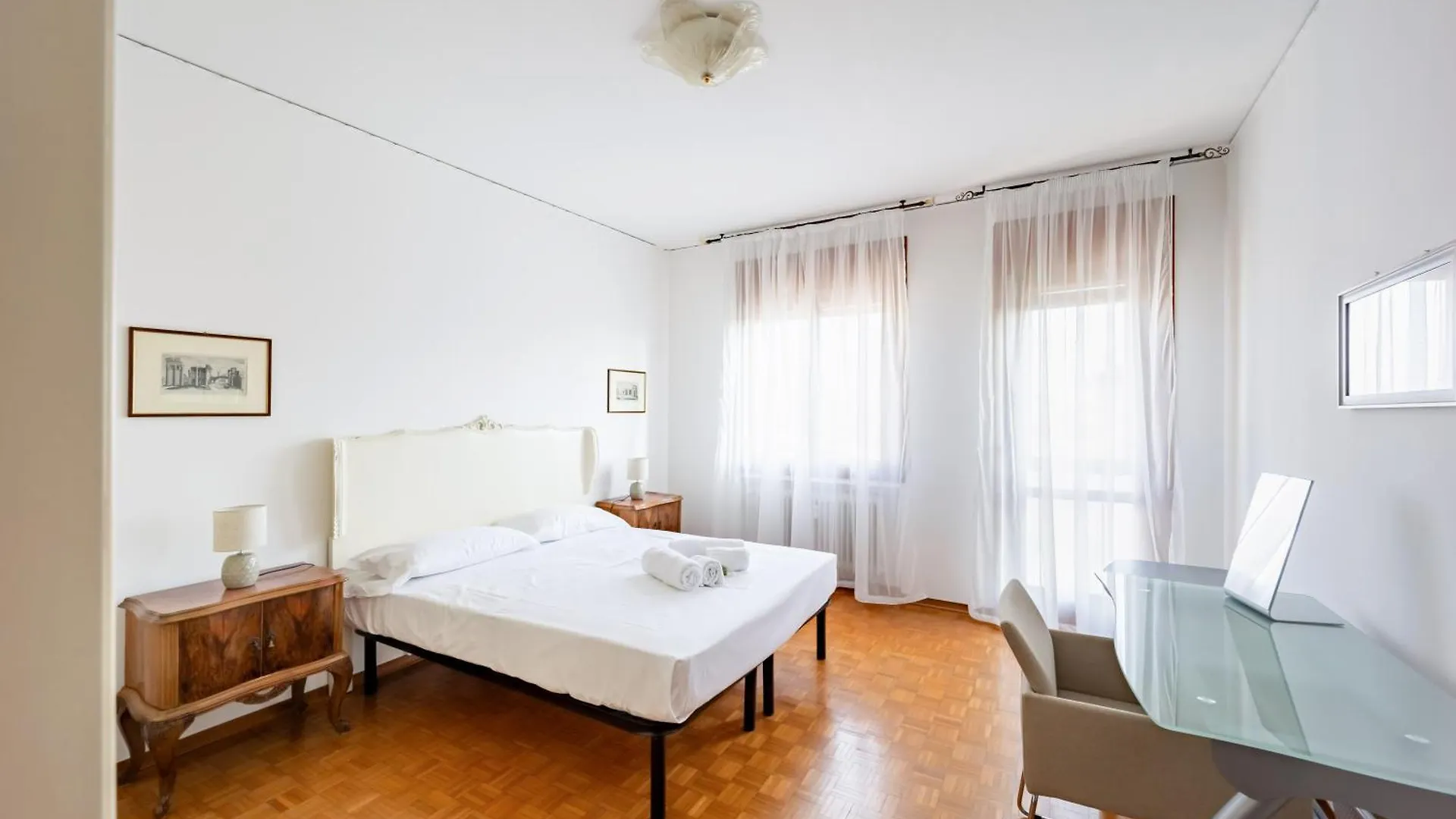 Ida Apartment Near The Station! Venice