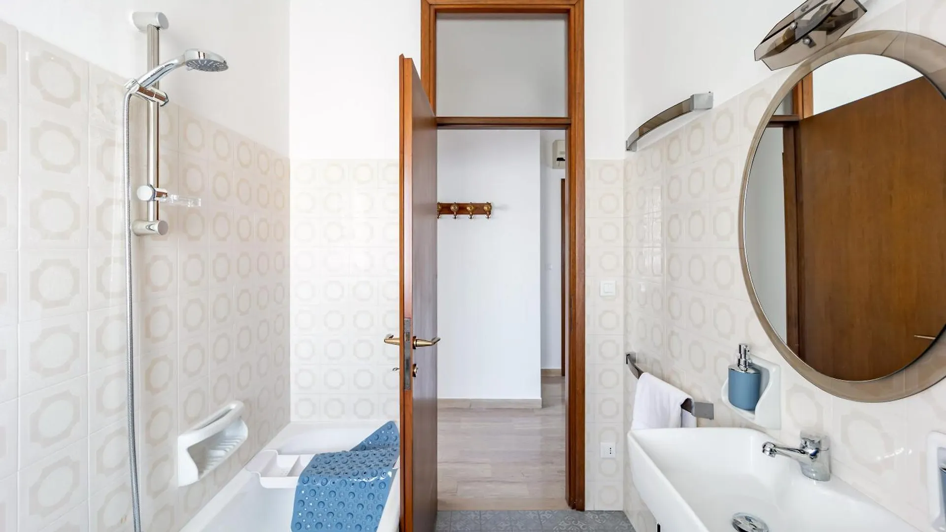 Ida Apartment Near The Station! Venice 0*,